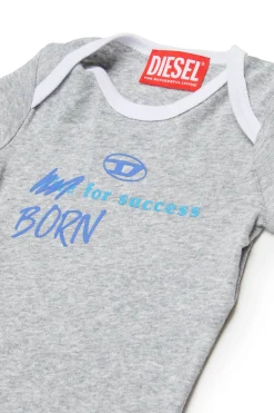Newborn (0-12M)><noscript><img width=