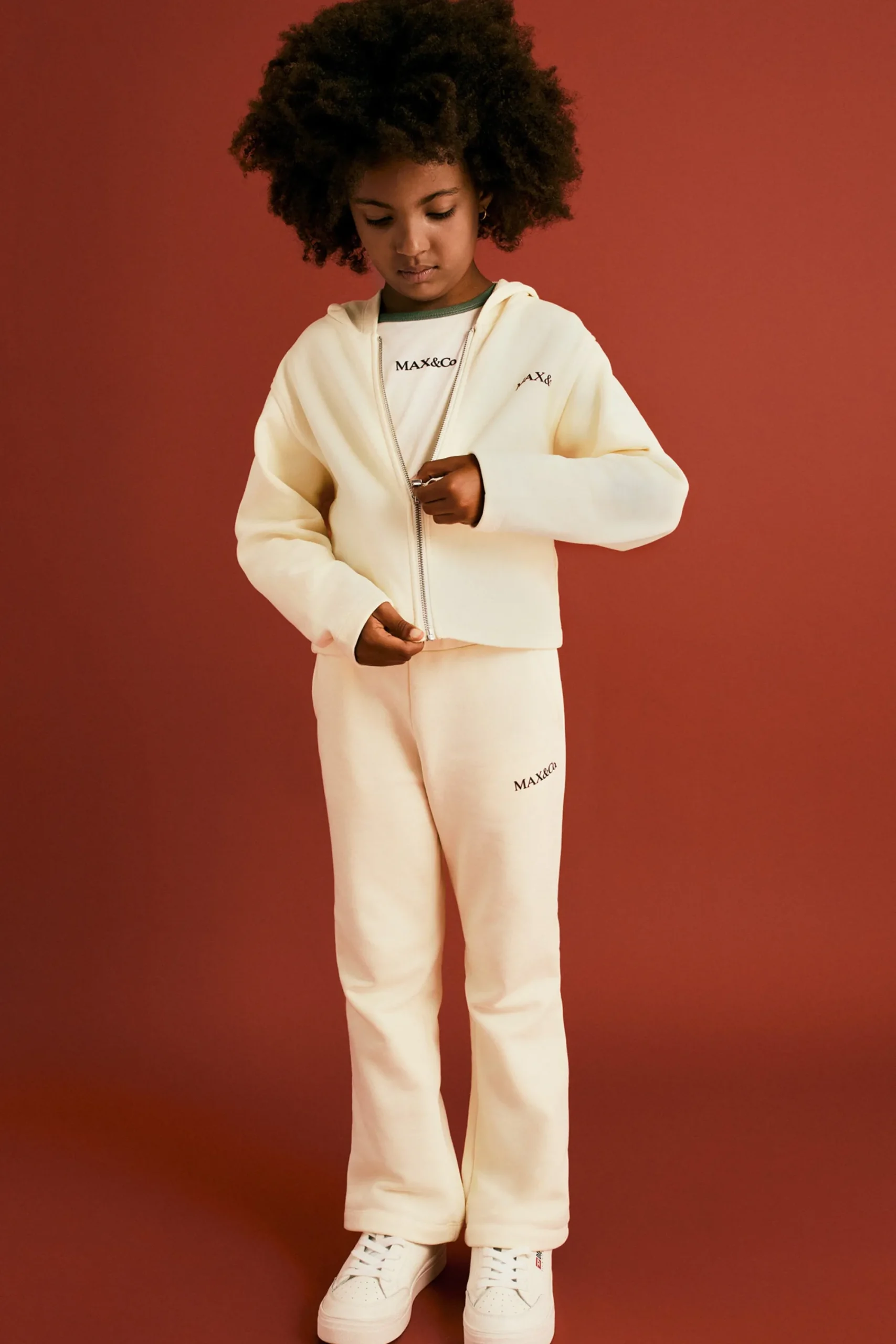 Pants>MAX&Co. Branded fleece trousers white