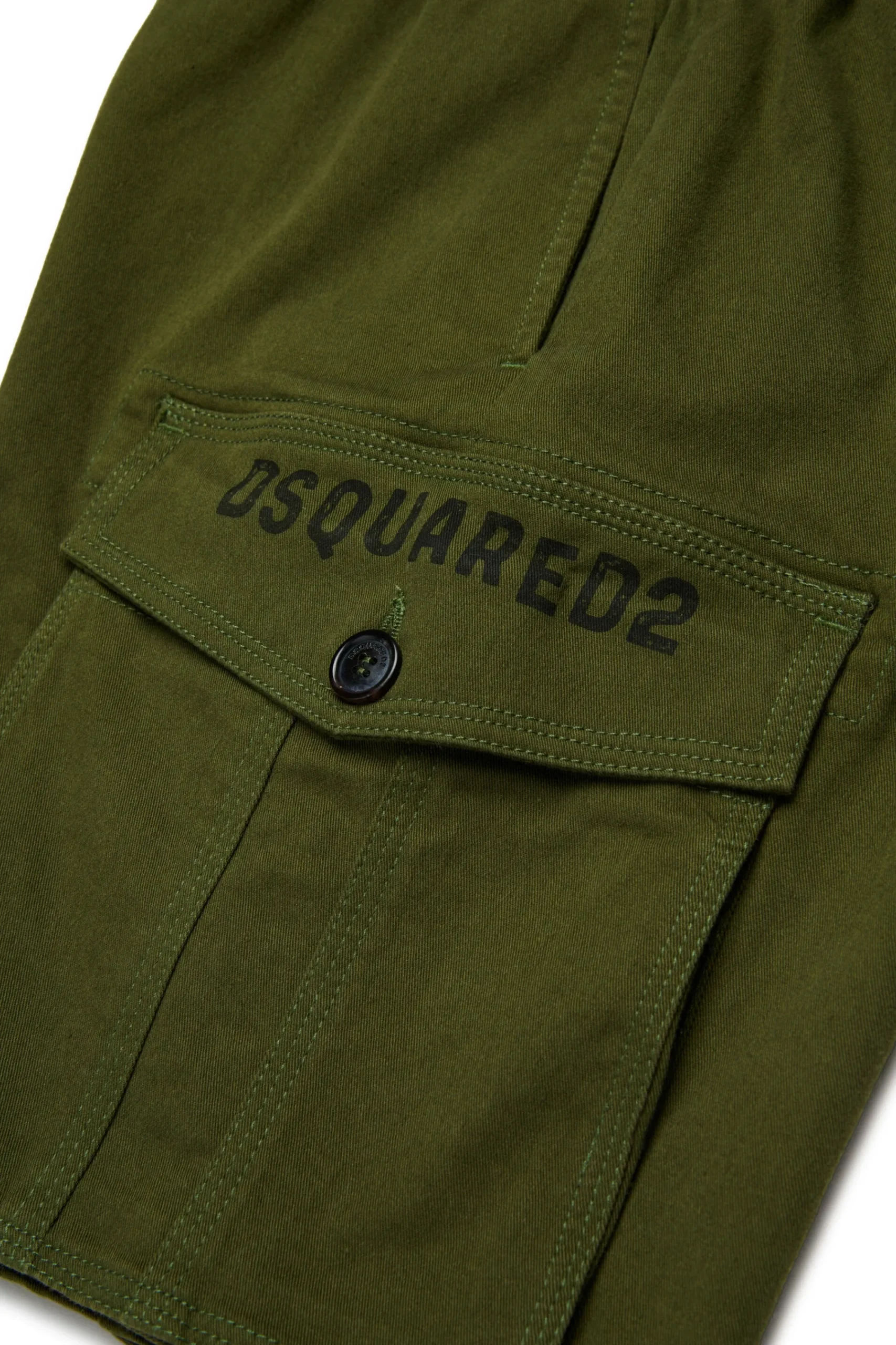 Shorts>DSQUARED2 Cargo shorts with Passport graphics dark olive green