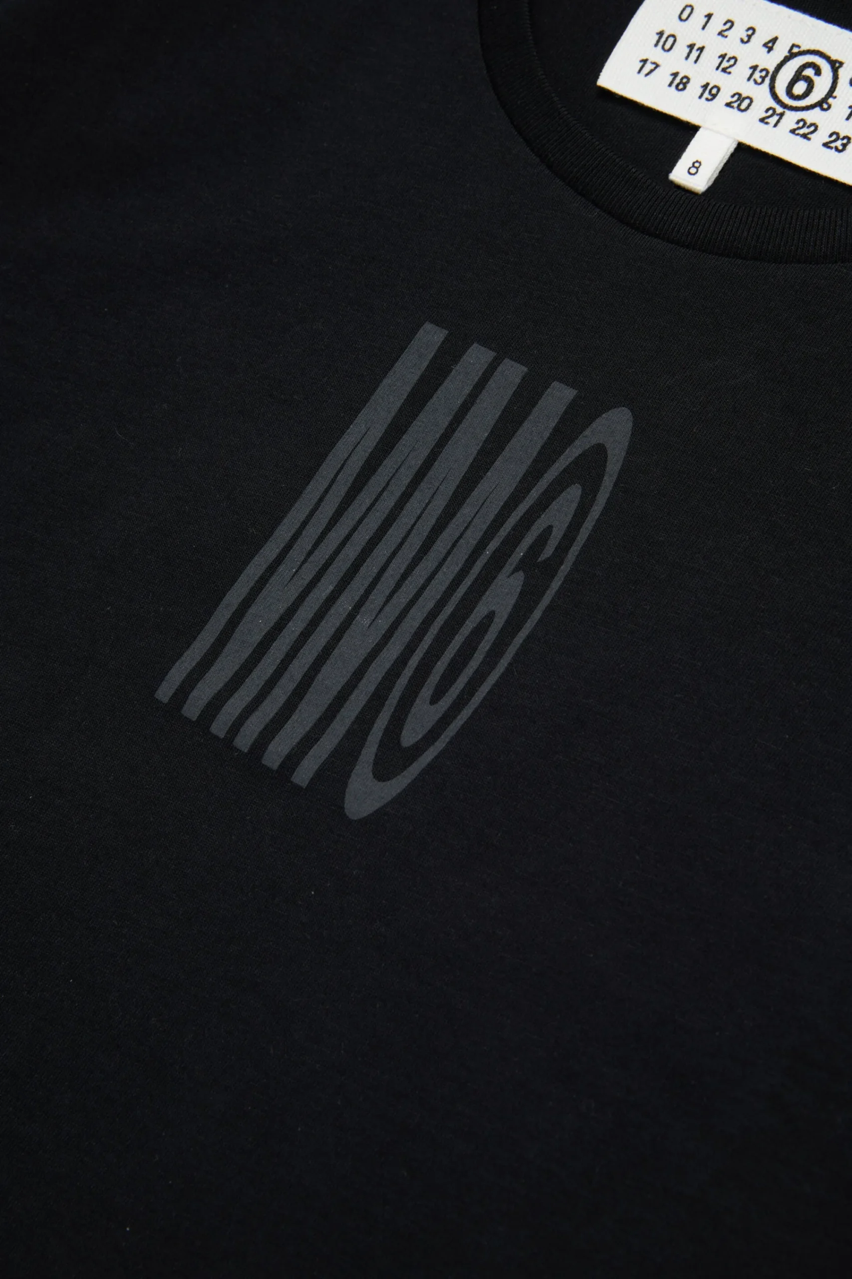 T-Shirts | Logomania>MM6 MAISON MARGIELA Cropped T-shirt with institutional logo black