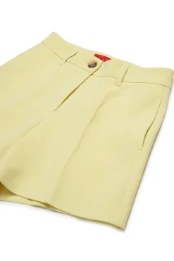 Shorts><noscript><img data-lazyloaded=