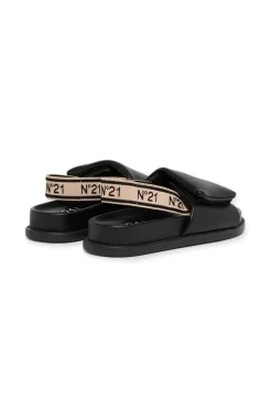 Slippers And Sandals | Slippers And Sandals><noscript><img data-lazyloaded=