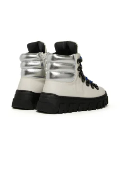 Sneakers | Sneakers><noscript><img data-lazyloaded=
