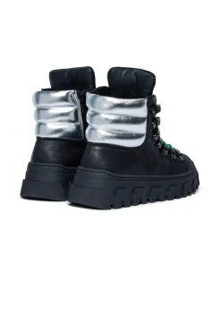 Sneakers | Sneakers><noscript><img data-lazyloaded=