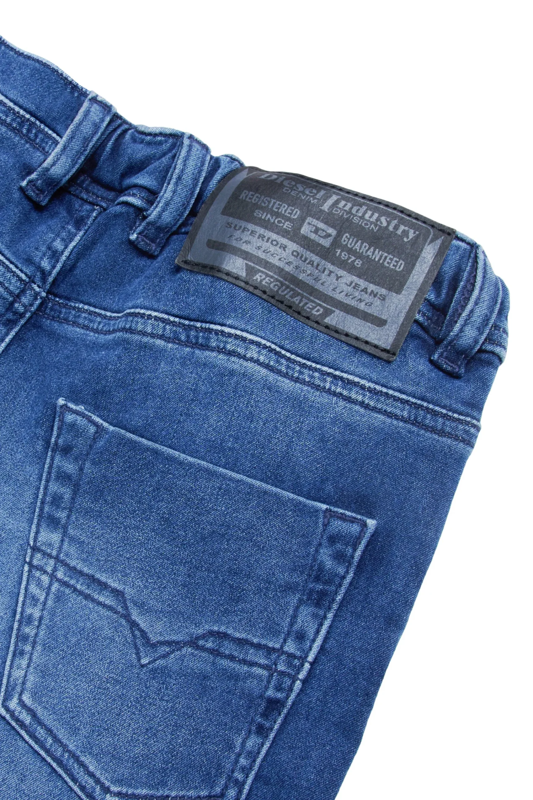 Denim-Mania | Denim-Mania>DIESEL JoggJeans® shorts in mid-blue with shades blue denim