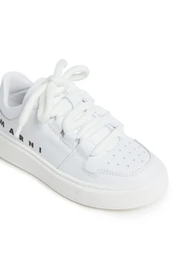Sneakers | Sneakers><noscript><img data-lazyloaded=
