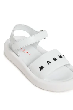 Slippers And Sandals | Slippers And Sandals><noscript><img data-lazyloaded=