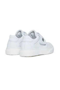 Sneakers | Sneakers><noscript><img data-lazyloaded=