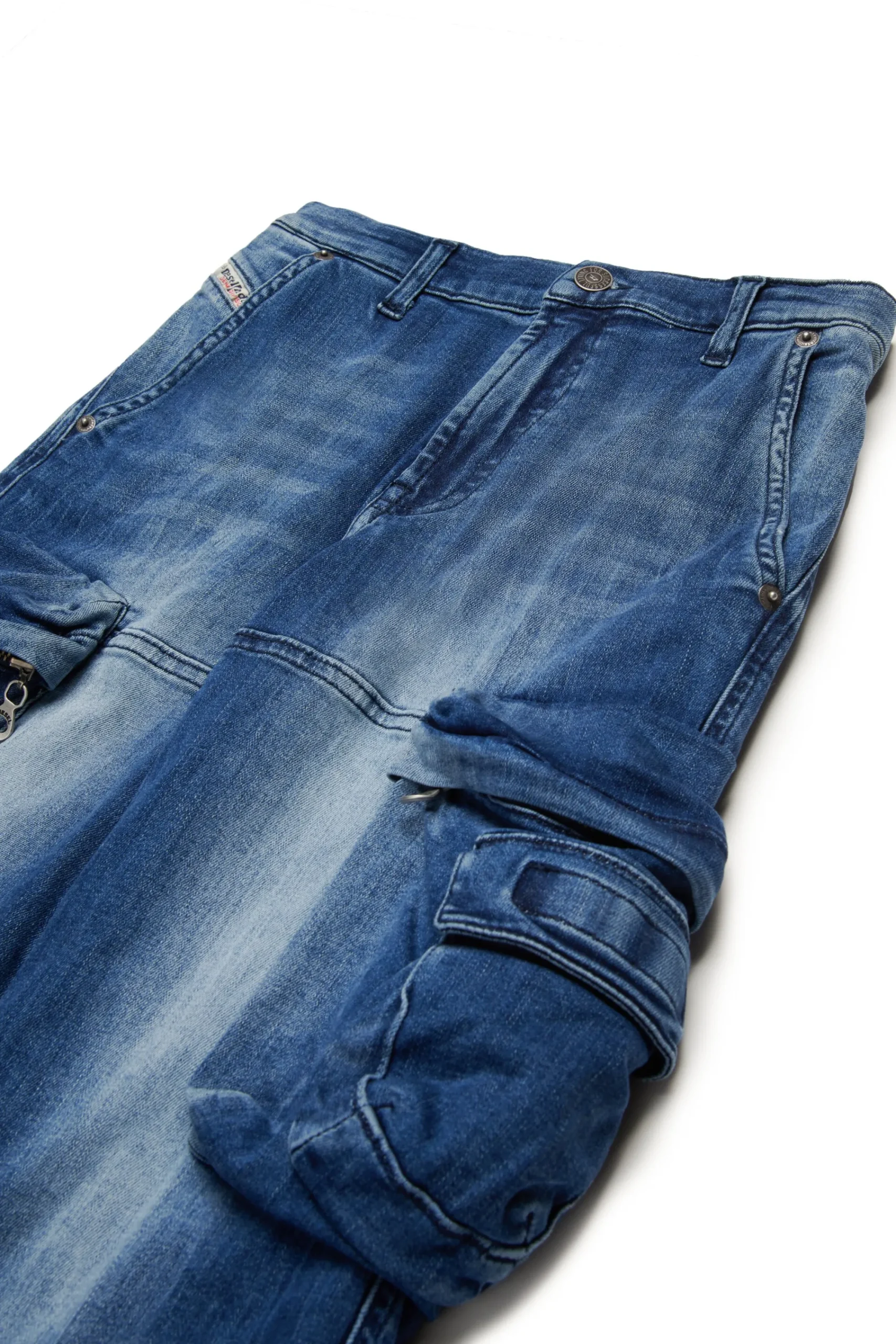 Denim-Mania | Denim-Mania>DIESEL Medium blue straight jeans with rips - D-Fish blue denim