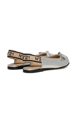Slippers And Sandals | Slippers And Sandals><noscript><img data-lazyloaded=