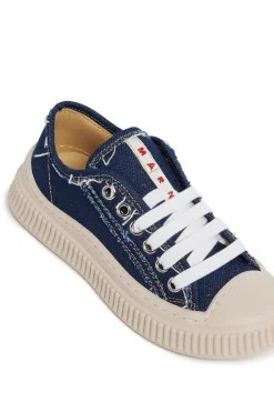 Sneakers | Sneakers><noscript><img data-lazyloaded=