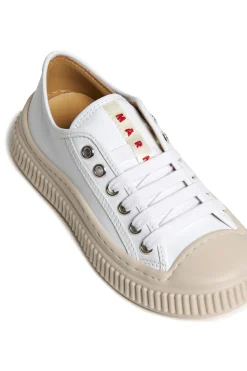 Sneakers | Sneakers><noscript><img data-lazyloaded=