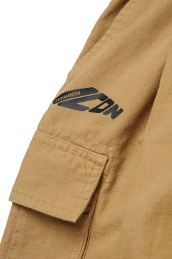 Pants><noscript><img width=