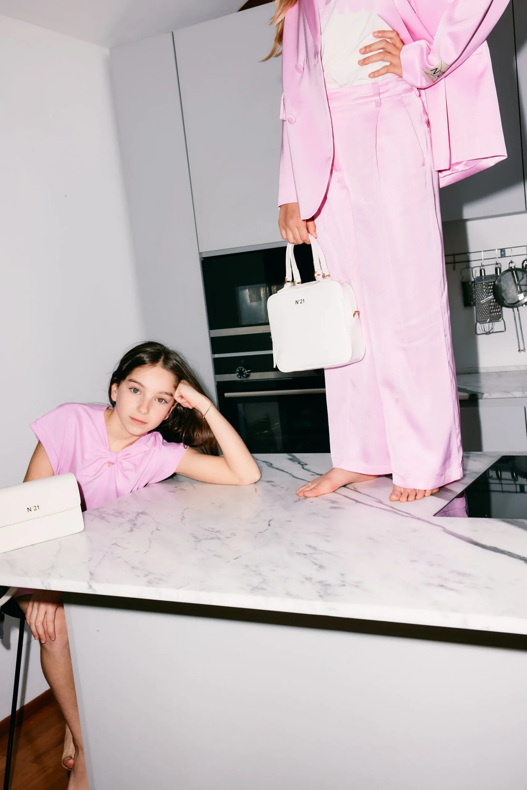 Pants | Party Looks>N°21 Satin palazzo pants with pleats pink