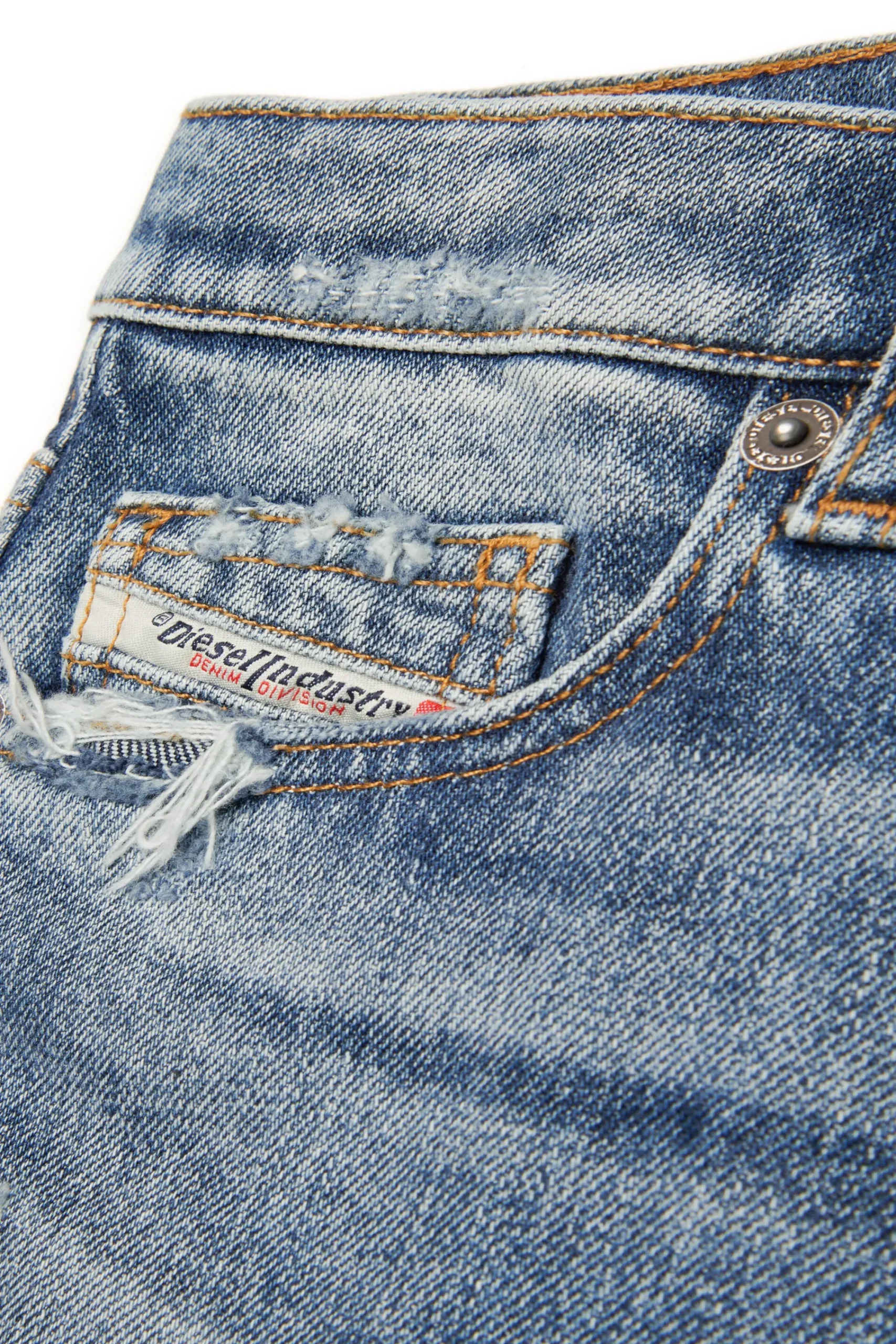Denim-Mania | Denim-Mania>DIESEL Shaded straight jeans with abrasions - 2020 D-Viker blue denim