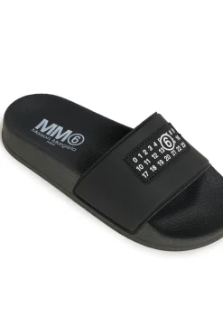 Slippers And Sandals | Slippers And Sandals><noscript><img data-lazyloaded=
