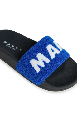 Slippers And Sandals | Slippers And Sandals><noscript><img data-lazyloaded=