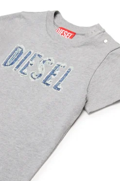 T-Shirts | Logomania><noscript><img width=