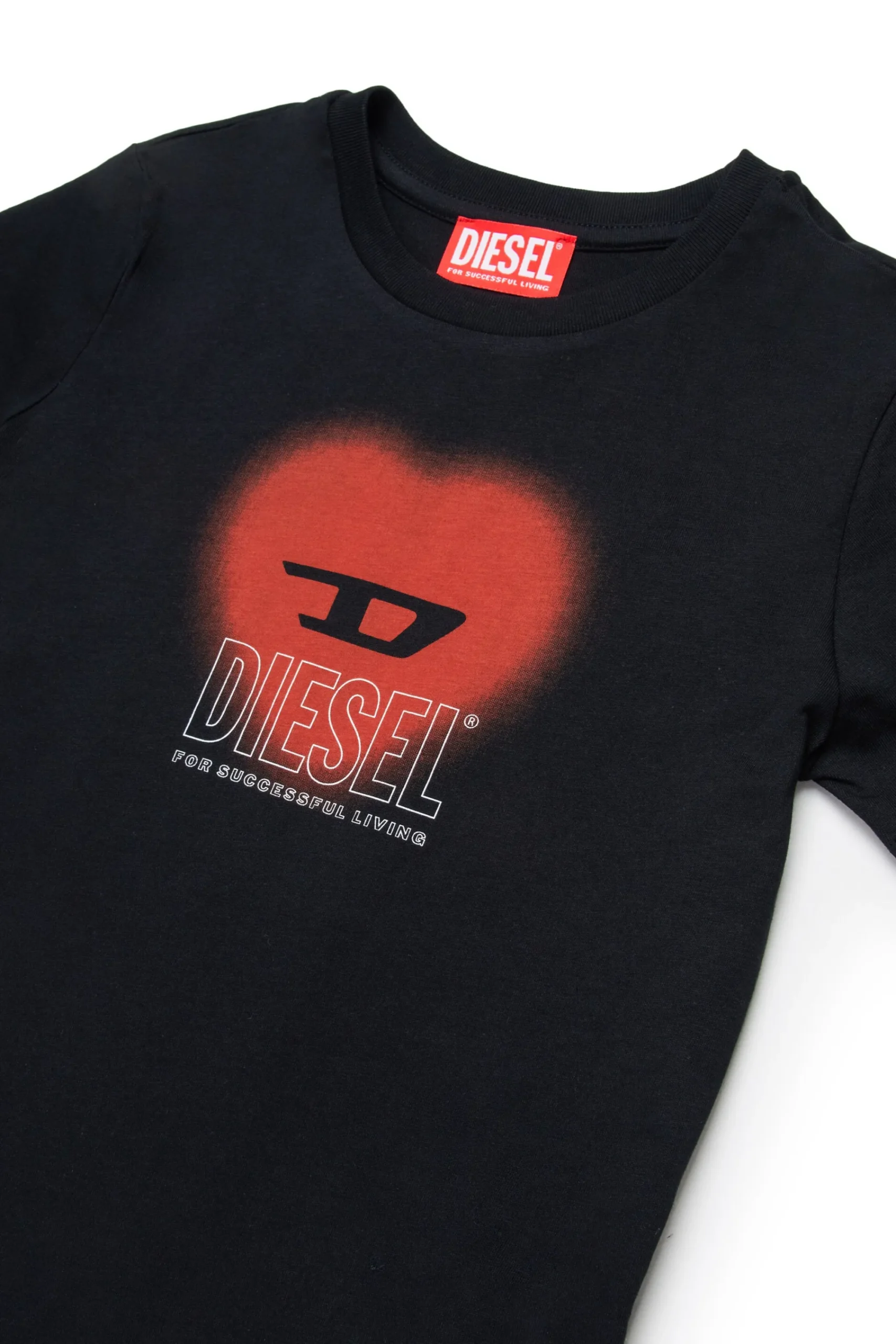 T-Shirts>DIESEL T-shirt with heart graphics black