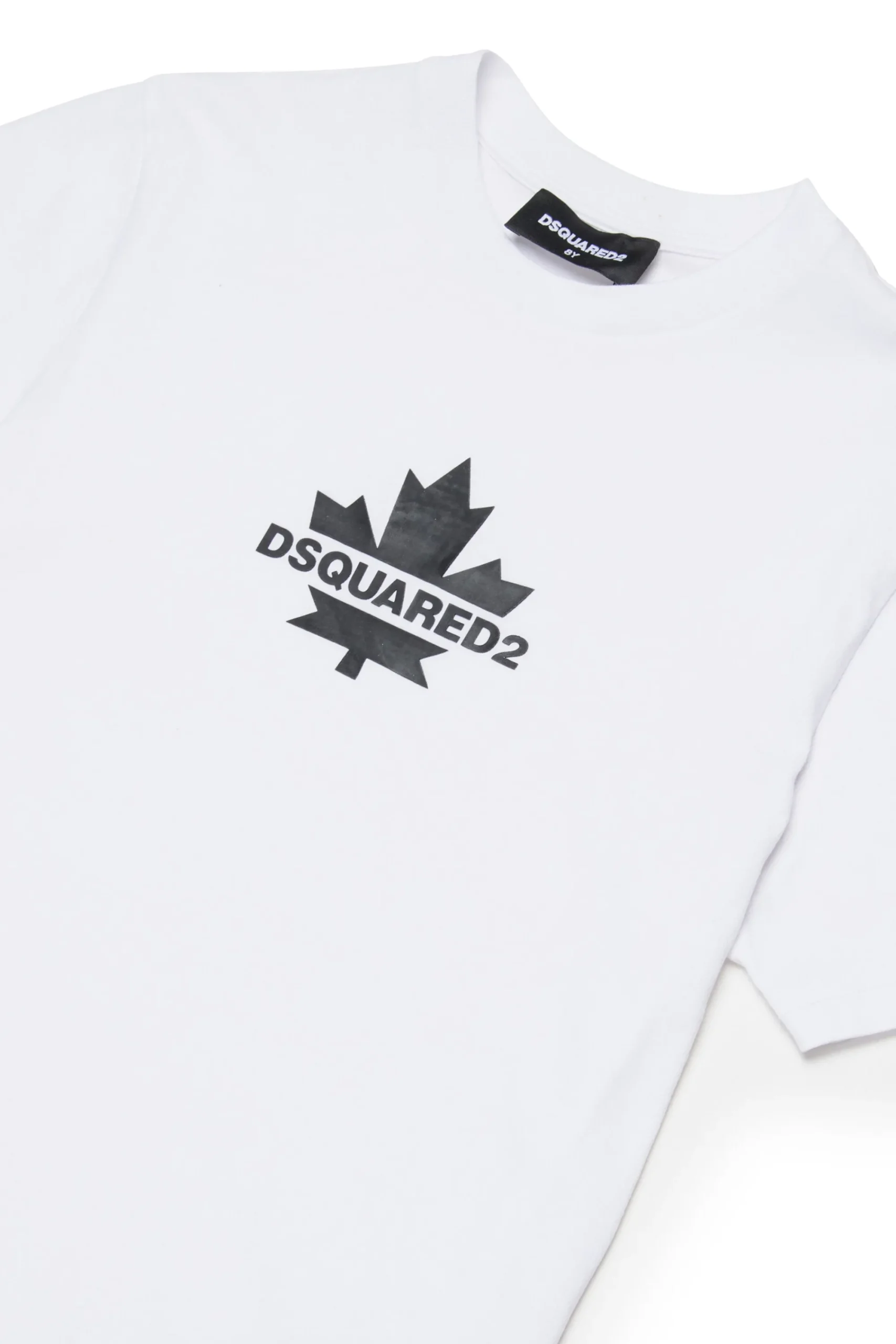 T-Shirts | Activewear>DSQUARED2 T-shirt with Maple Leaf white