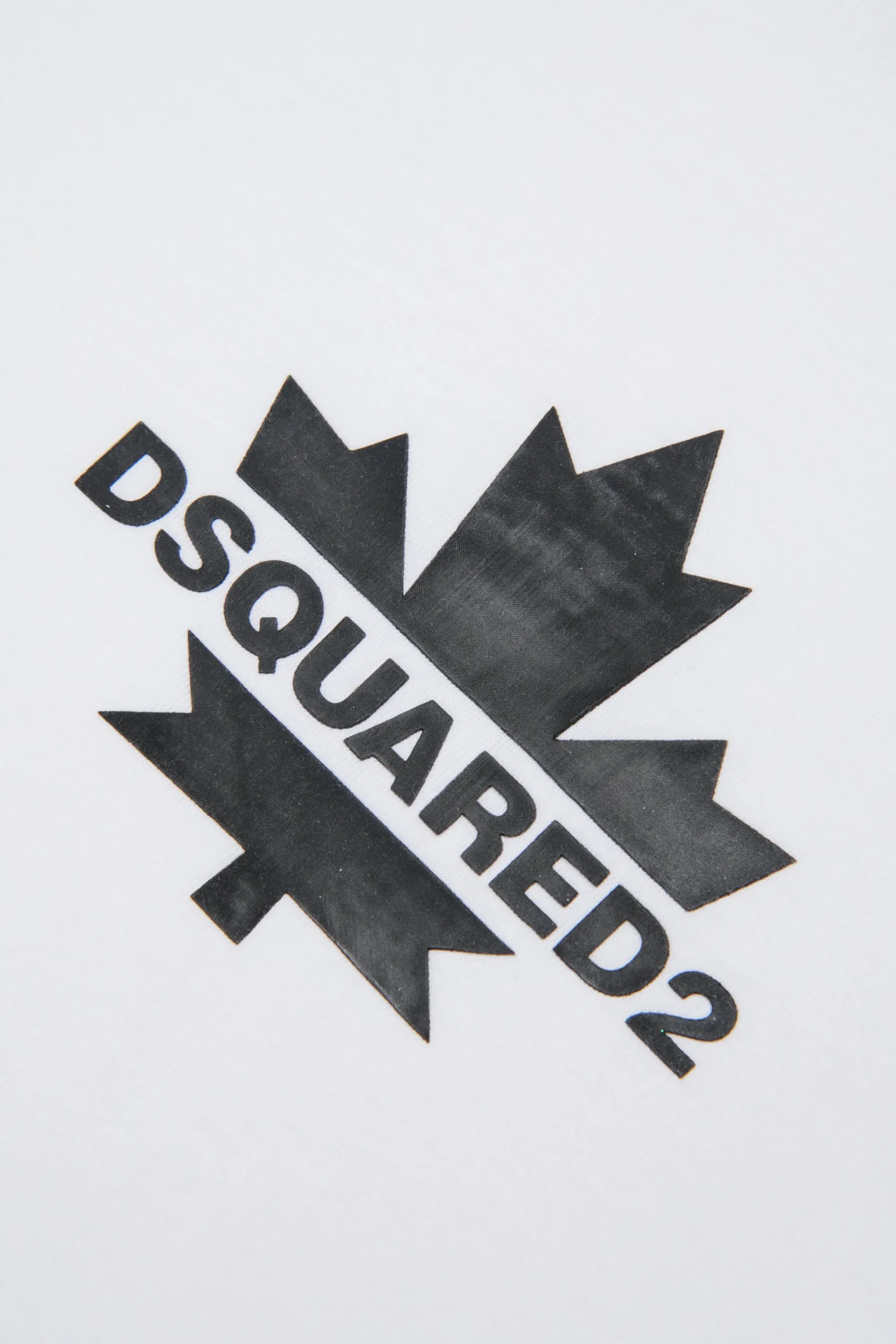 T-Shirts | Activewear>DSQUARED2 T-shirt with Maple Leaf white