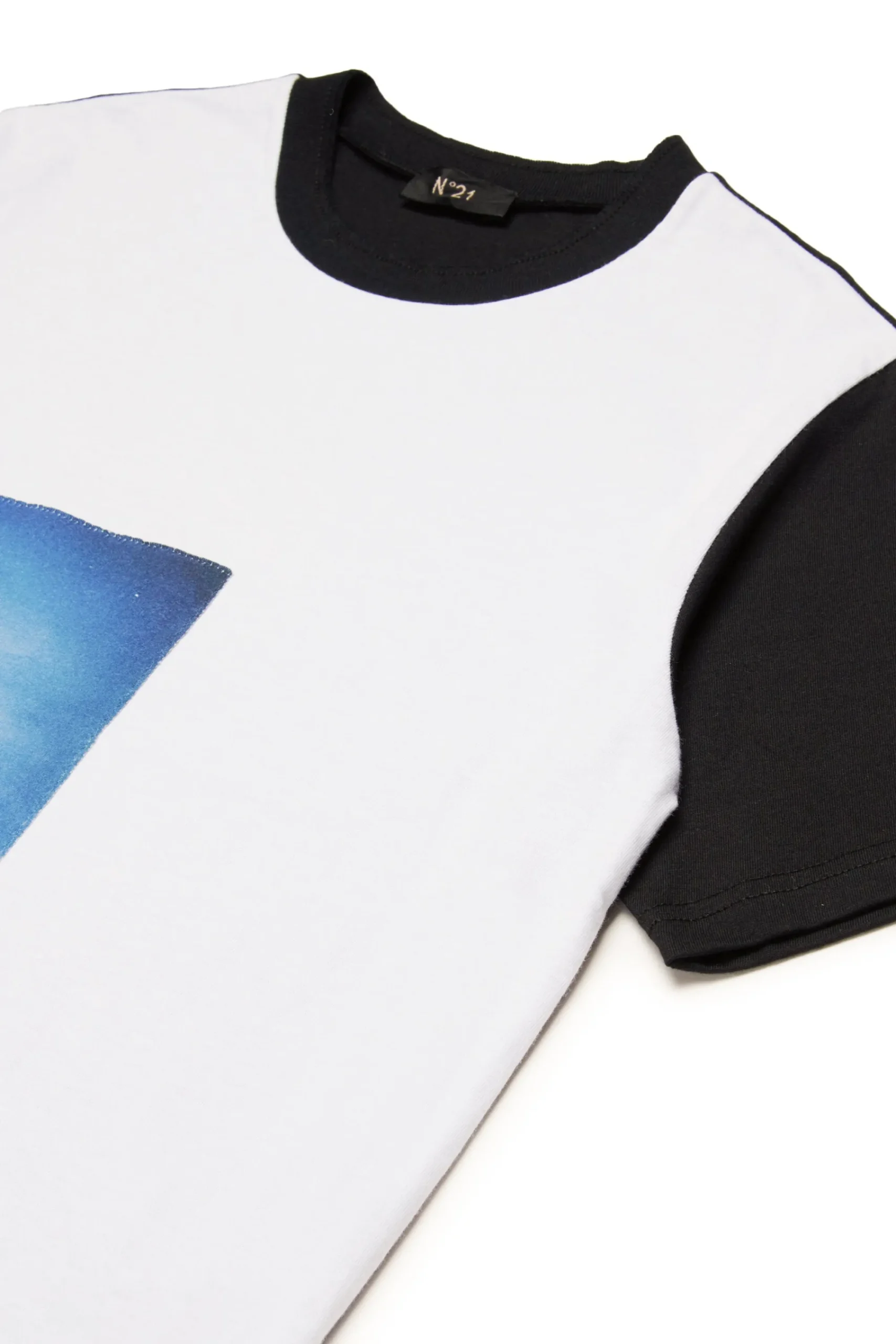 T-Shirts>N°21 T-shirt with Postcard print black