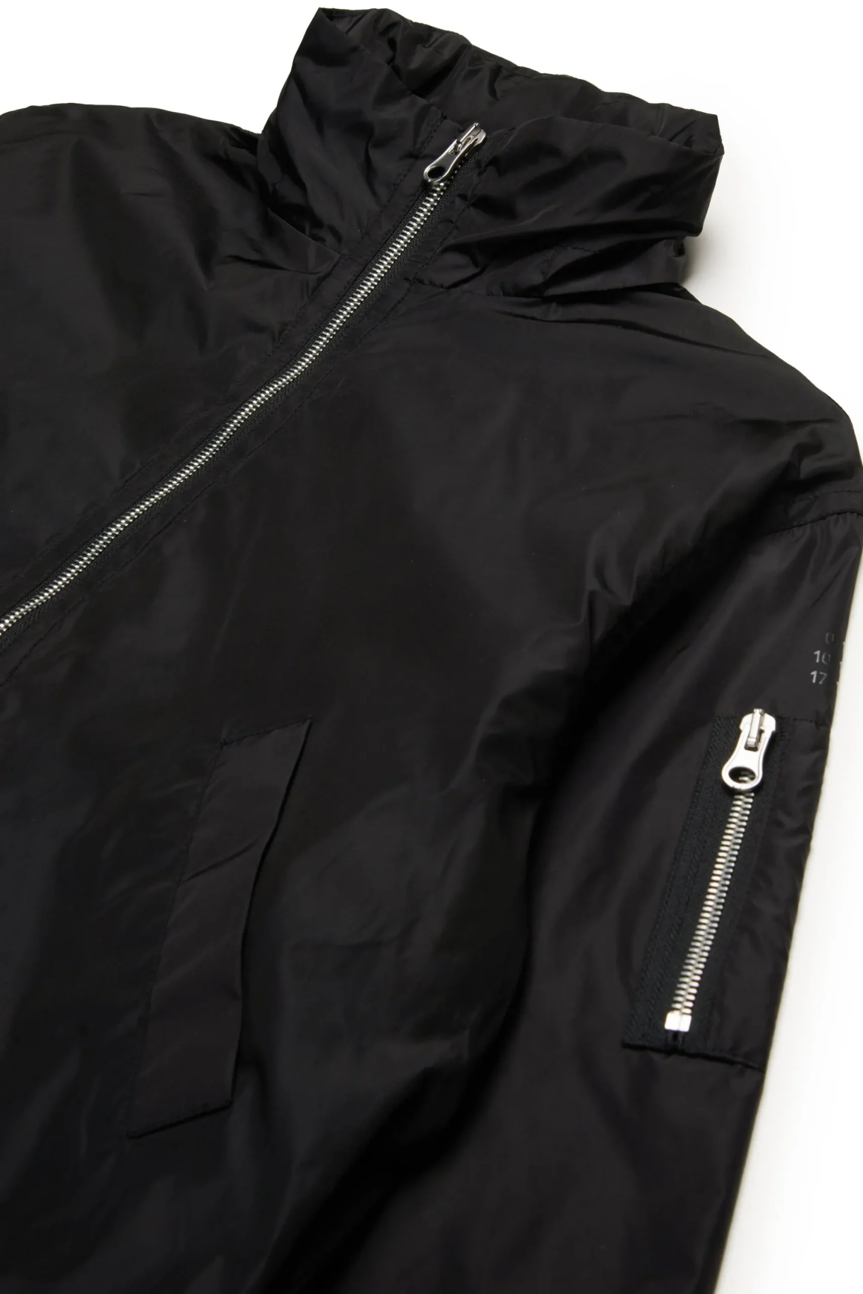 Jackets And Padded Jackets | Jackets And Padded Jackets>MM6 MAISON MARGIELA Windbreaker jacket with Numeric logo black