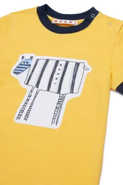 T-Shirts><noscript><img width=
